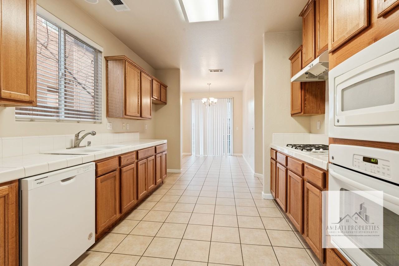 4381 W Artemisa Dr - Photo 6 of 14