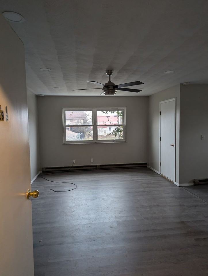 519 1/2 S Sandusky Ave - Photo 3 of 8