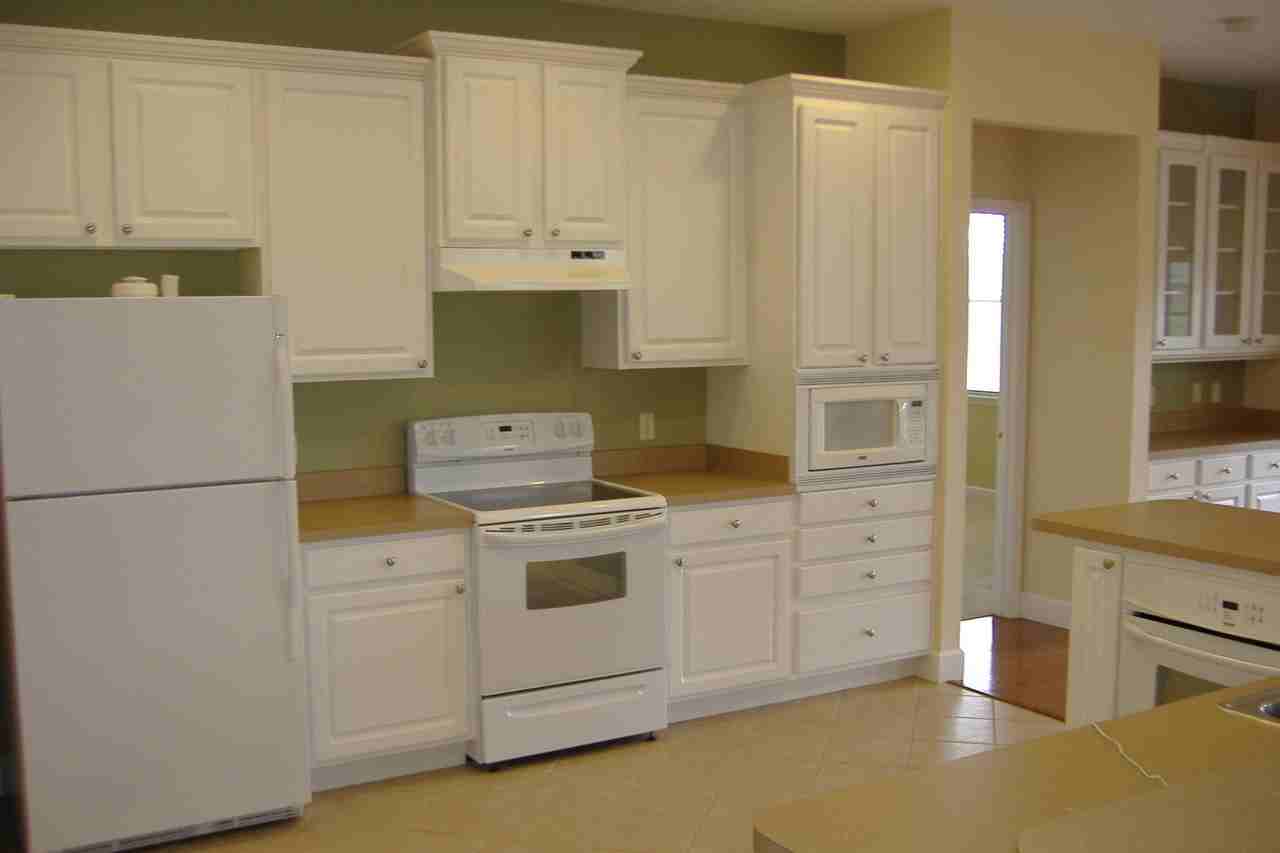 19312 Palmview St - Photo 2 of 32