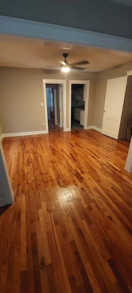 Beautiful 1B1B near Loose Park!!! Available NOW!!! - Photo 4 of 7