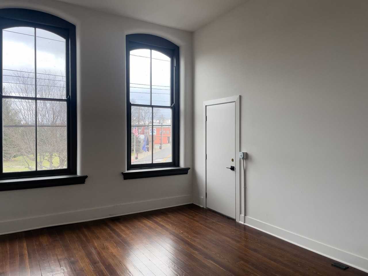 516 Berry St #201 - Photo 6 of 12