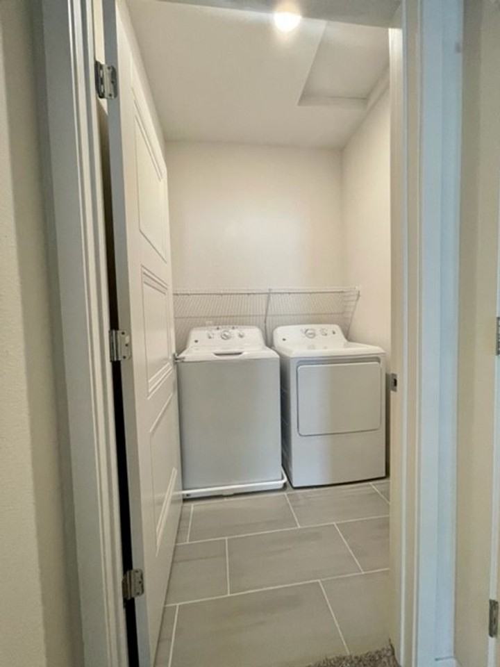 Lake Estates Apartments - Photo 2 of 19