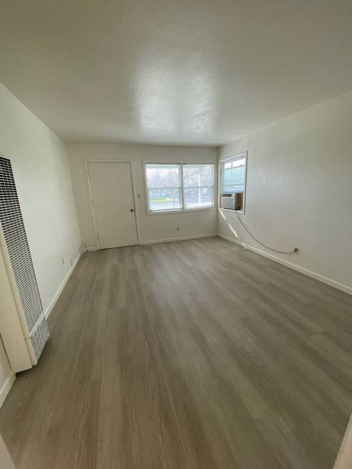 1140 Broadway St - Photo 5 of 22