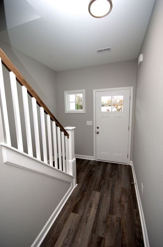 413 S Center St - Photo 2 of 12