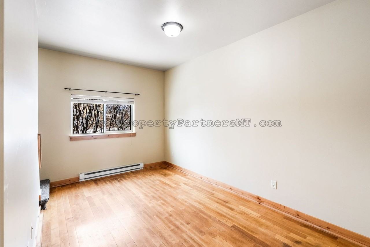 215 N Quaw Blvd - Photo 5 of 26