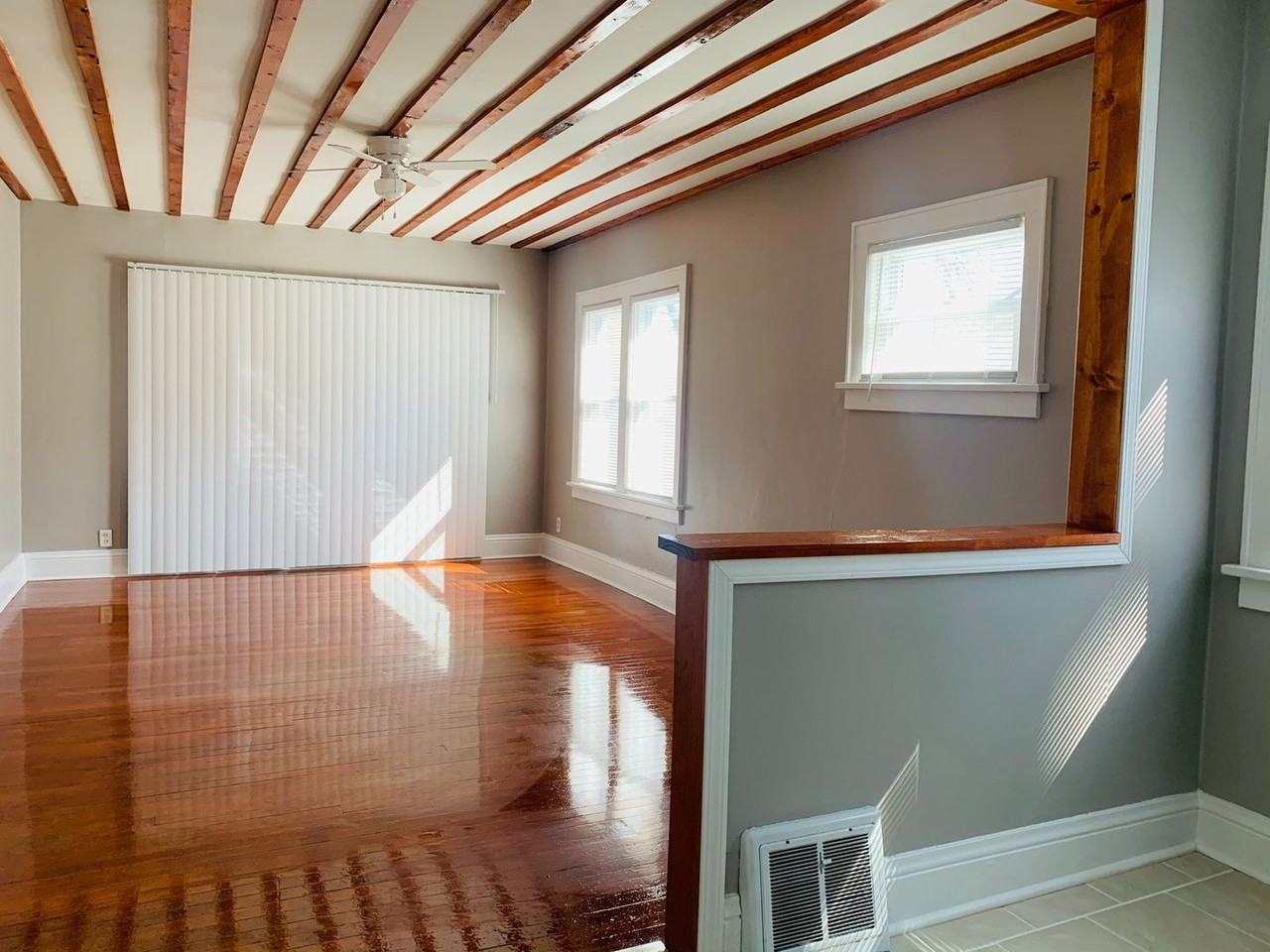 4532 28th Ave - Photo 2 of 14