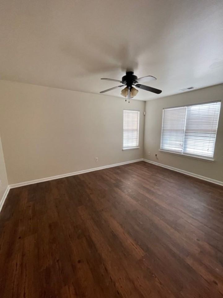 5206 Brooktree Dr - Photo 4 of 21