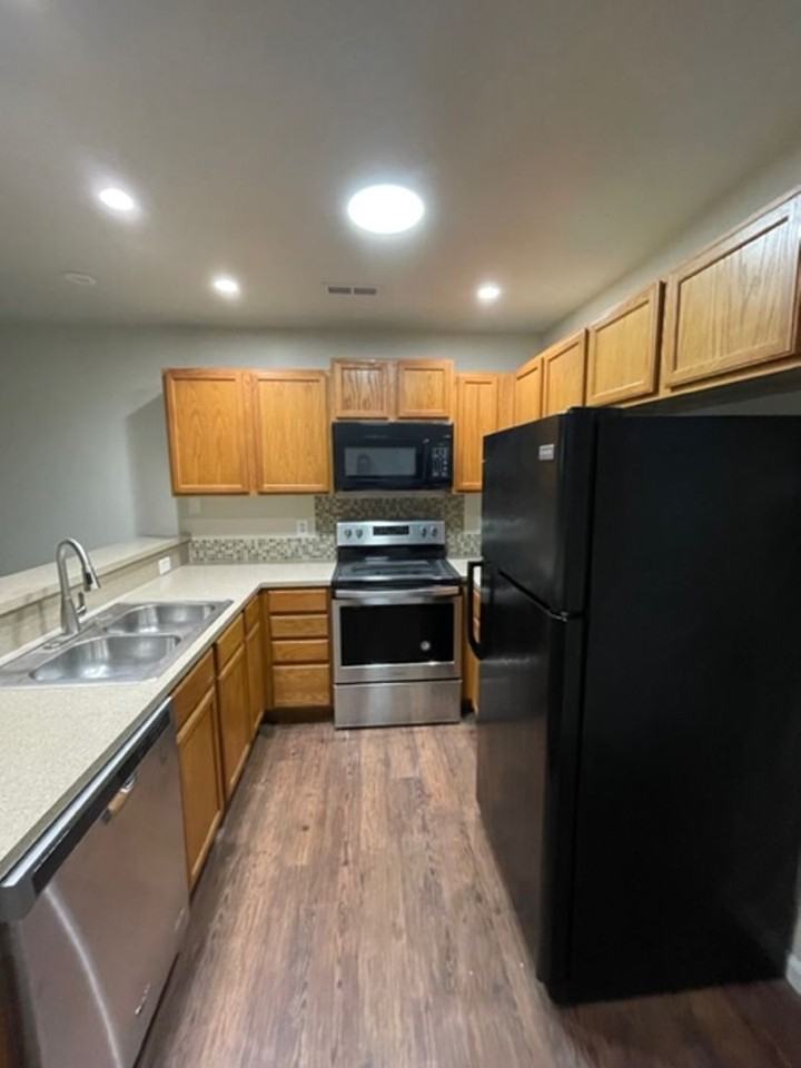 5206 Brooktree Dr - Photo 6 of 21