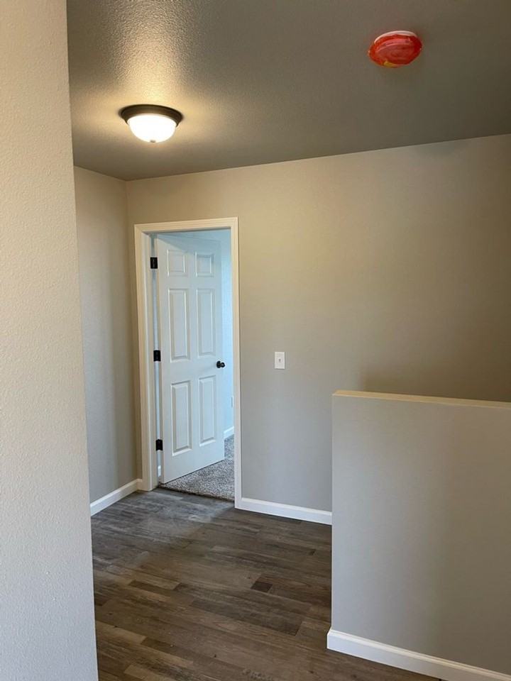 126 Marshall Loop - Photo 4 of 6