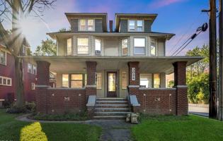 featured image of 3024 West Blvd