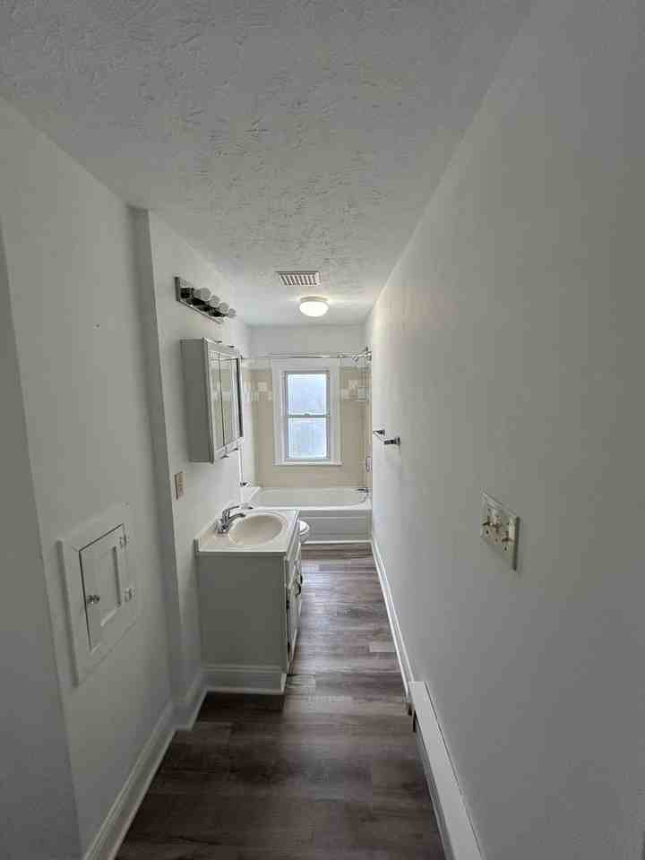 3024 West Blvd - Photo 5 of 12