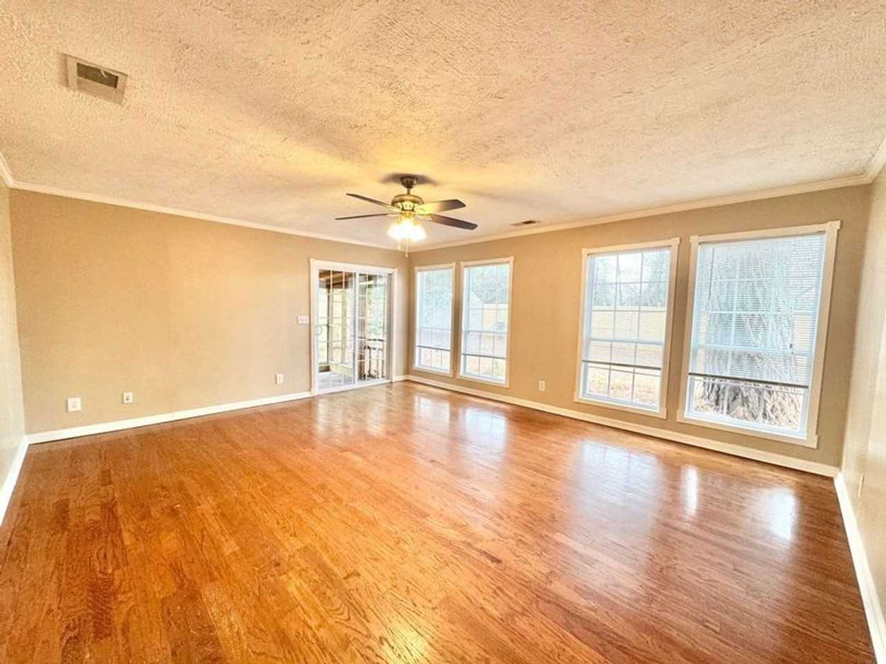 119 Turnbuckle Ct - Photo 5 of 12