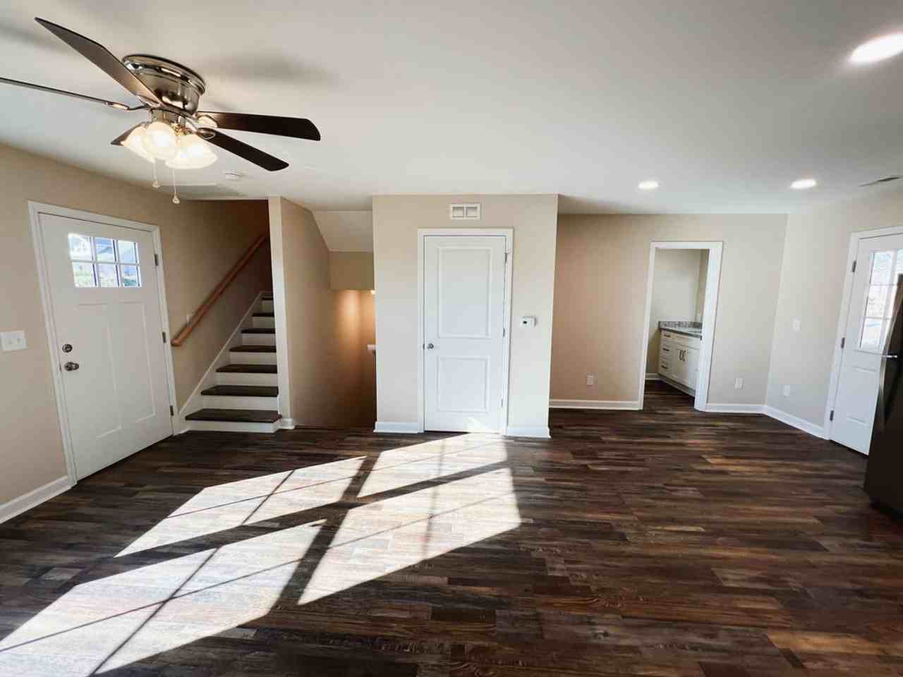 111 E Highfill Ave - Photo 2 of 20