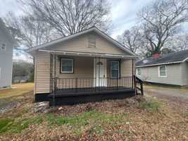 featured image of 618 Granite Ave