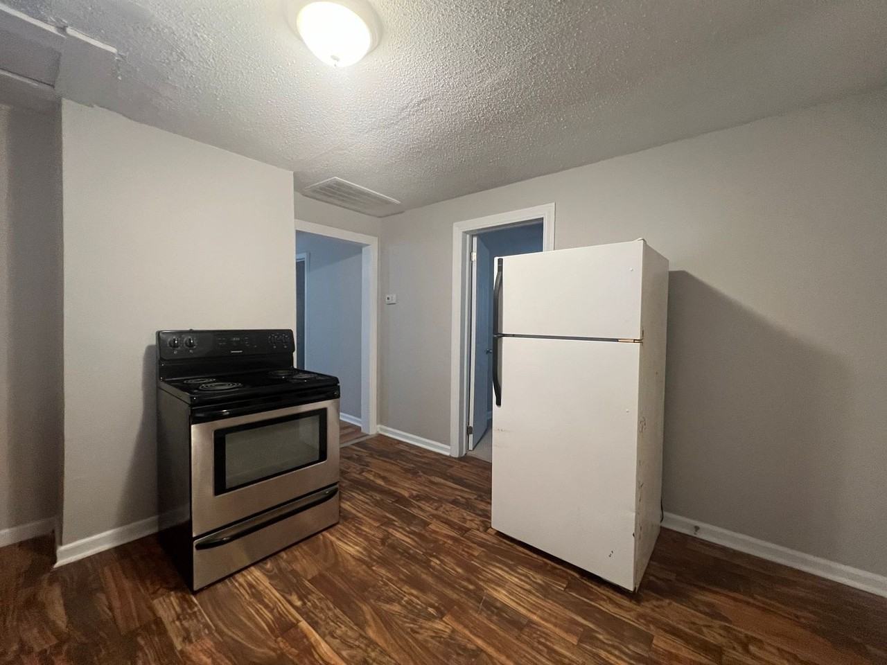 618 Granite Ave - Photo 4 of 10