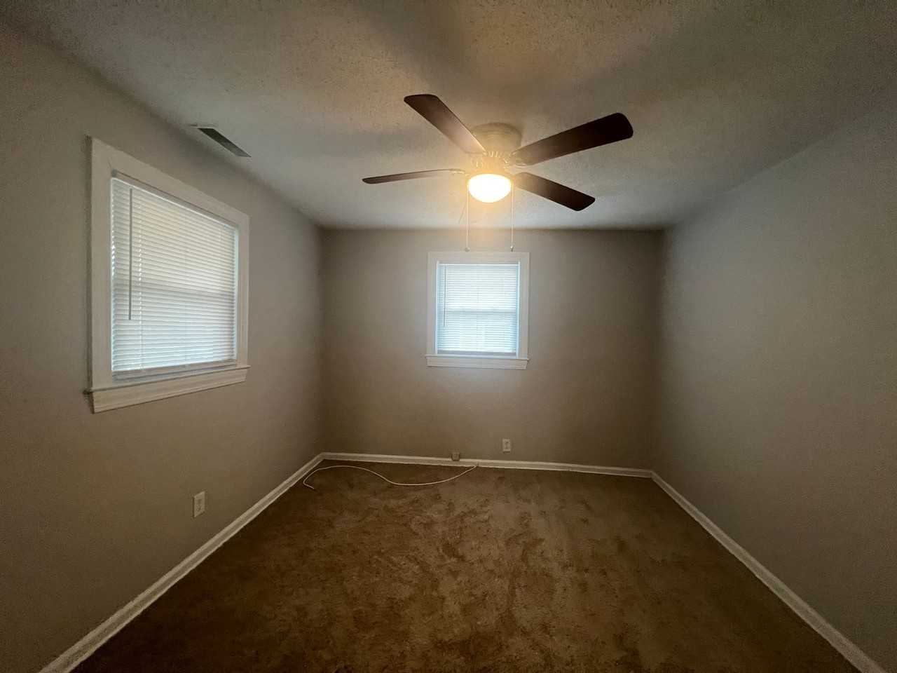 618 Granite Ave - Photo 6 of 10