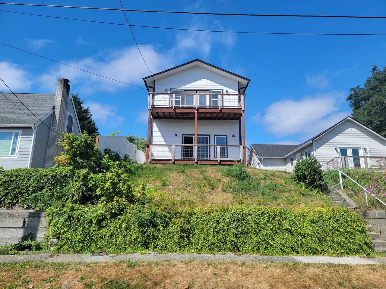 1117 Marguerite Ave - Photo 4 of 19