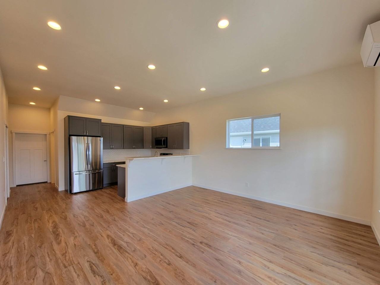 1117 Marguerite Ave - Photo 7 of 19