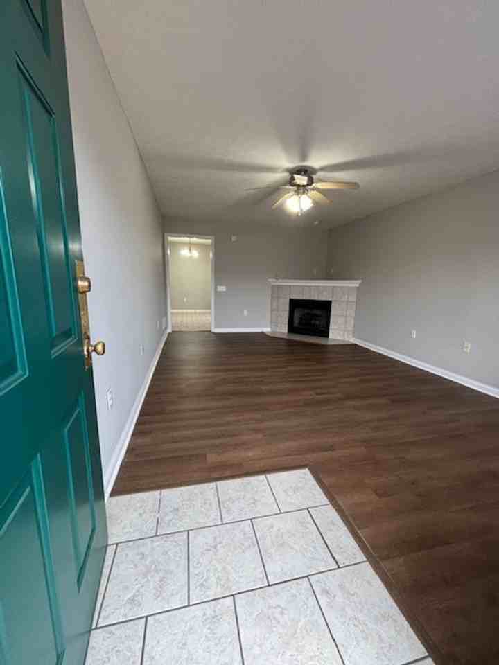 129 Croghan Way - Photo 2 of 17