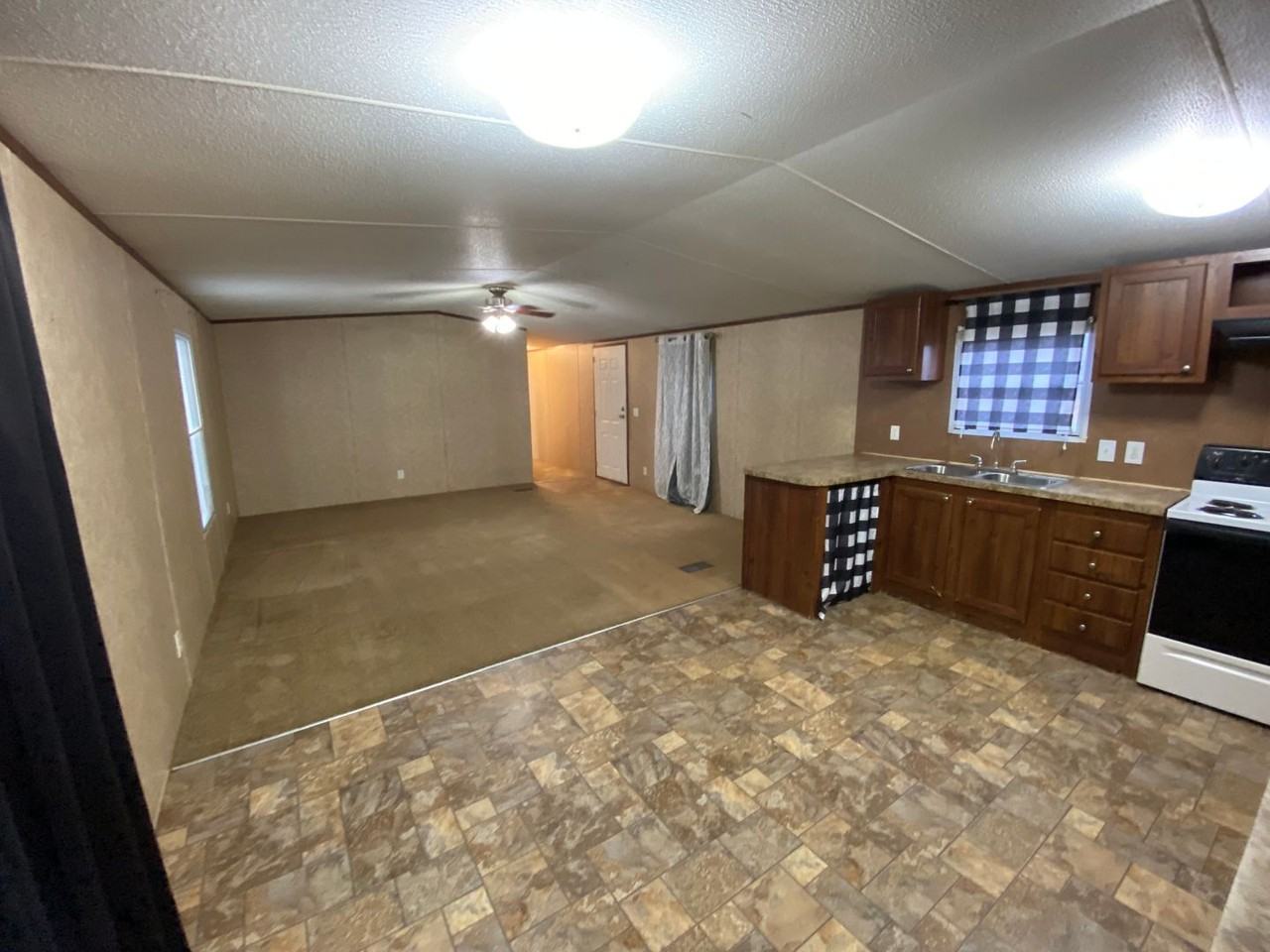 92 Private Road 178 - Photo 2 of 10