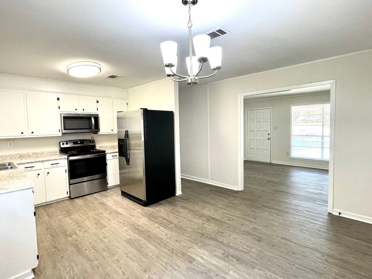 130 Springridge Dr - Photo 2 of 9