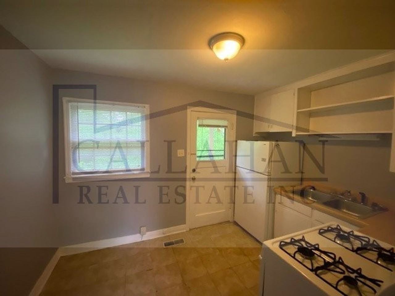 105 Delmar Ave - Photo 4 of 13