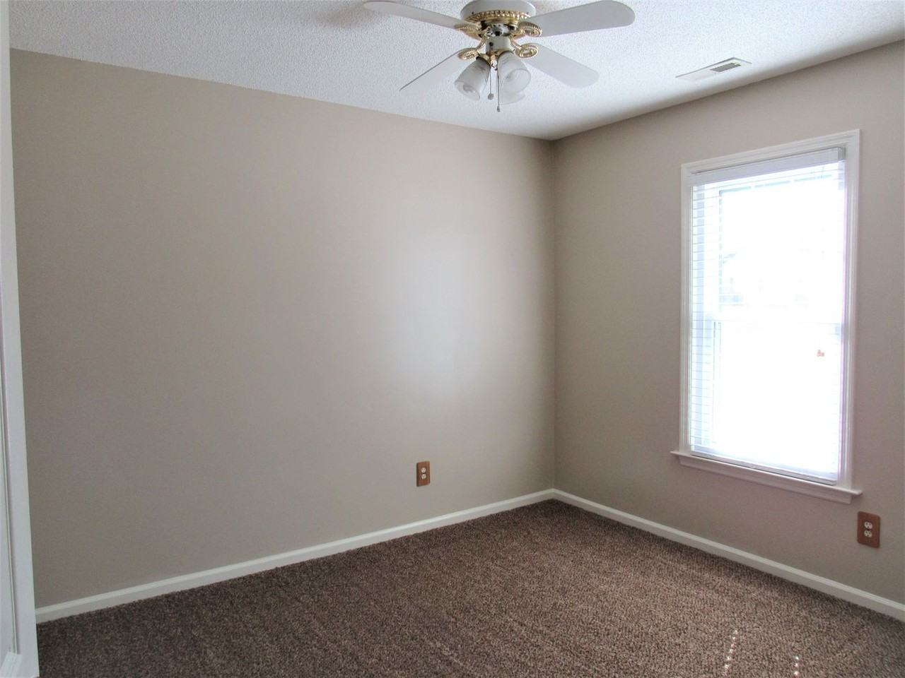 118 Carolina Pines Dr - Photo 4 of 23