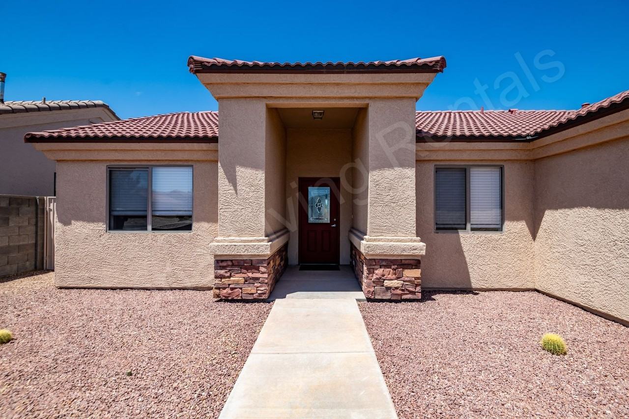 2855 N Melody St - Photo 3 of 24