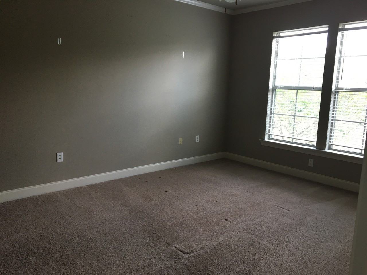 910 S Audubon Place Ave - Photo 6 of 9