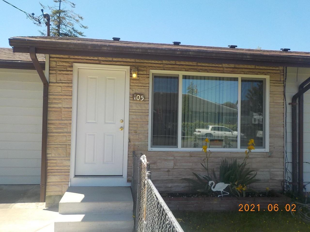 105 S Exchange St - Photo 3 of 28