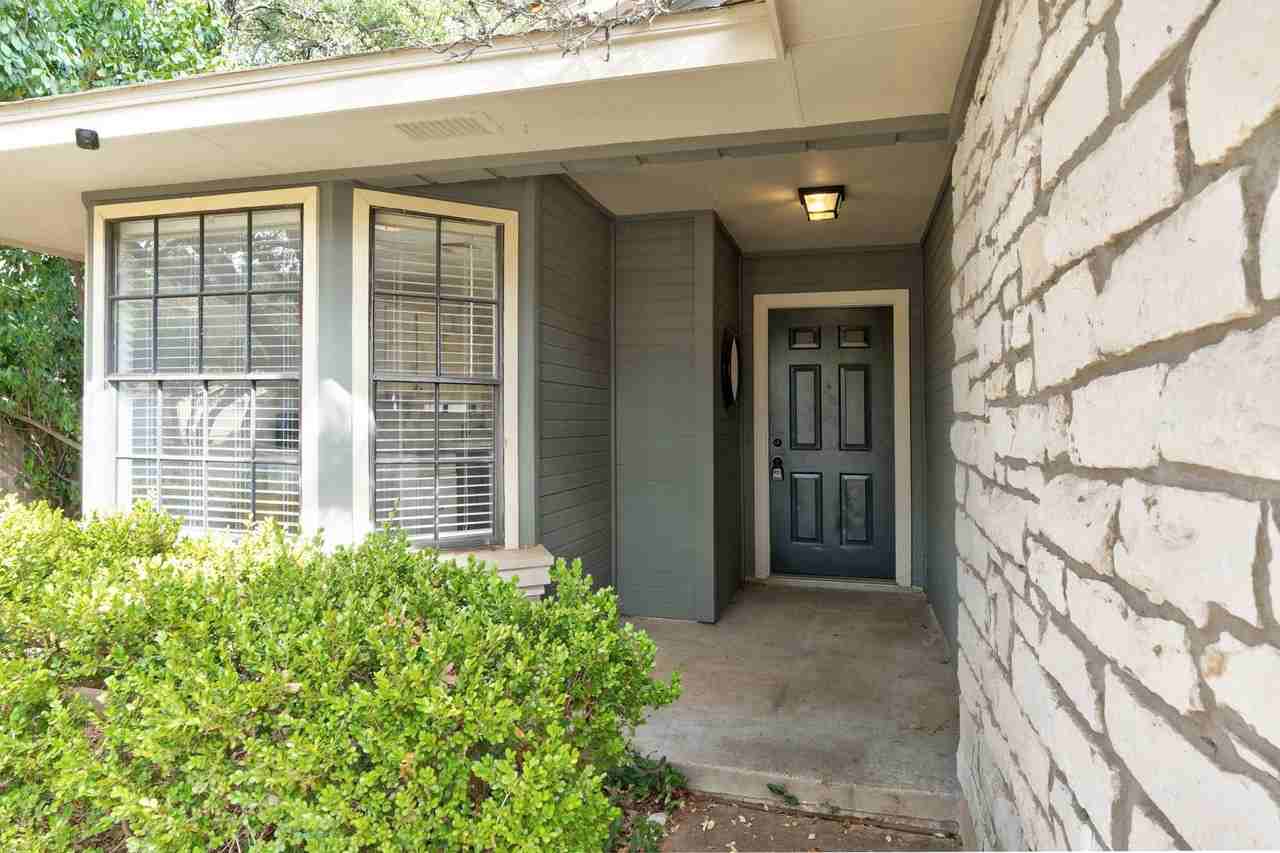 605 Russet Valley Dr - Photo 3 of 27