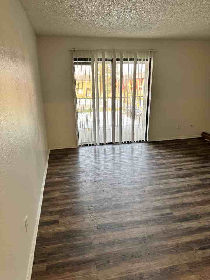 Coventry Place Apartments - Photo 7 of 14