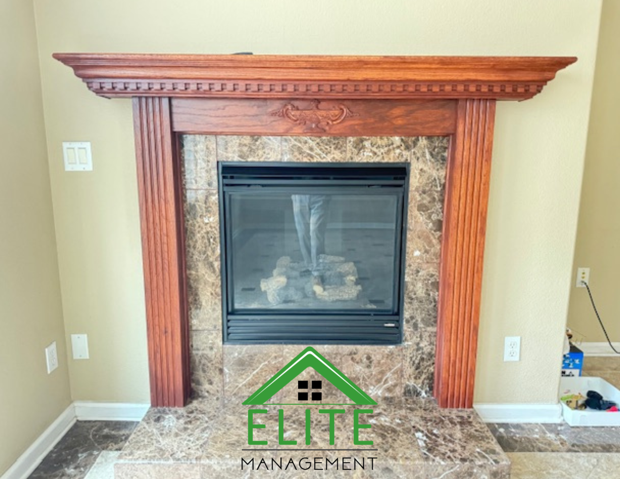 1030 Smith Way - Photo 3 of 24