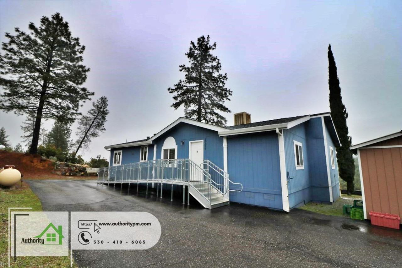 15611 Rock Creek Rd - Photo 2 of 34