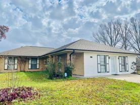 114 Saint Nicholas Dr - Photo 1 of 1
