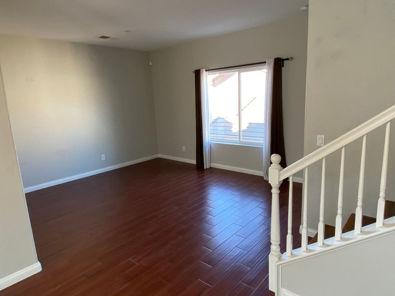 6370 Akins Ave - Photo 2 of 19