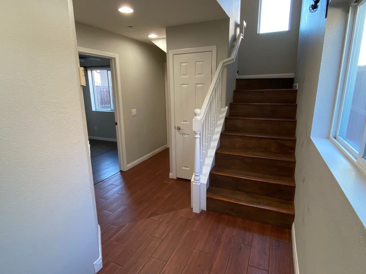 6370 Akins Ave - Photo 5 of 19