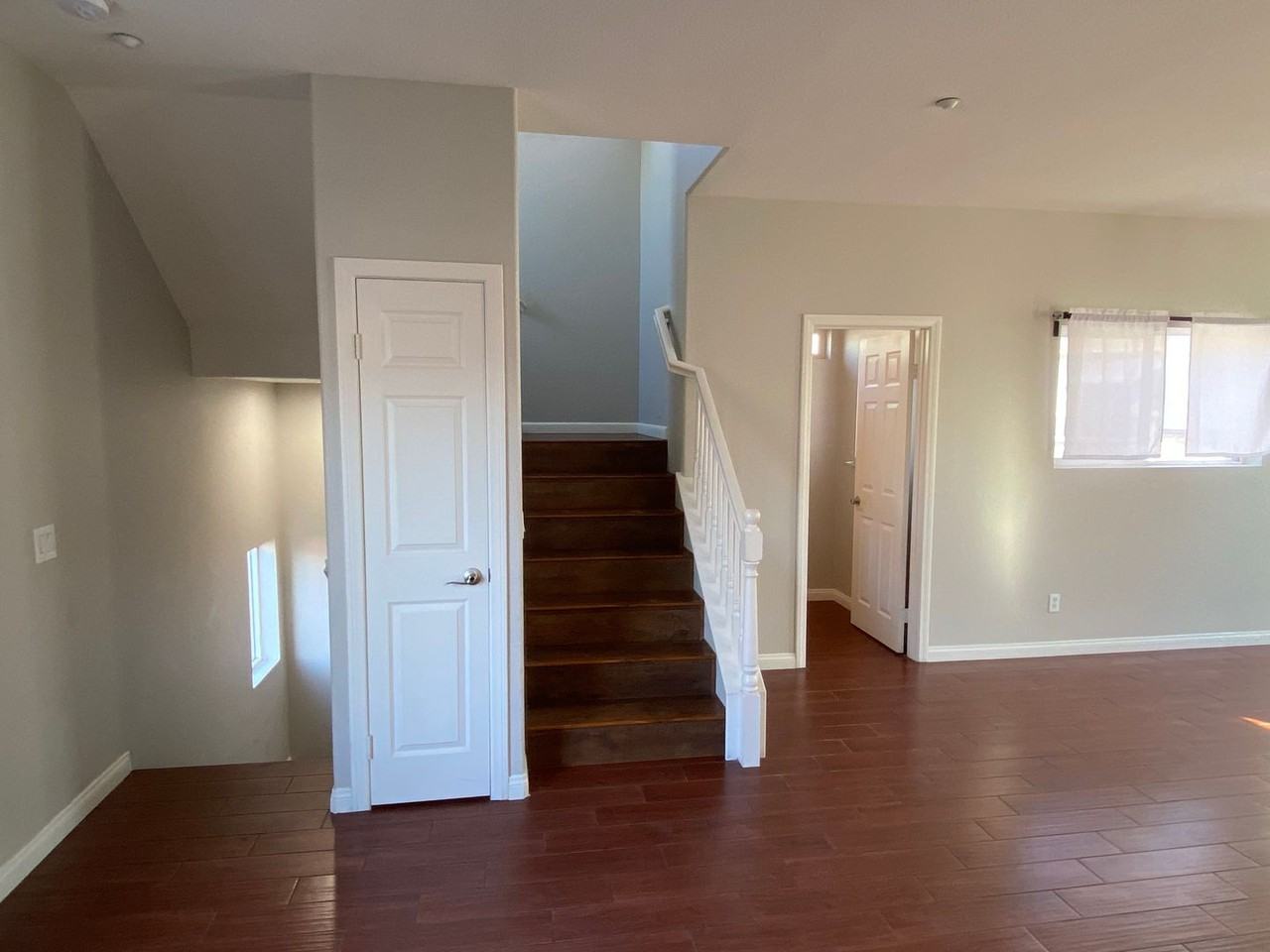 6370 Akins Ave - Photo 6 of 19