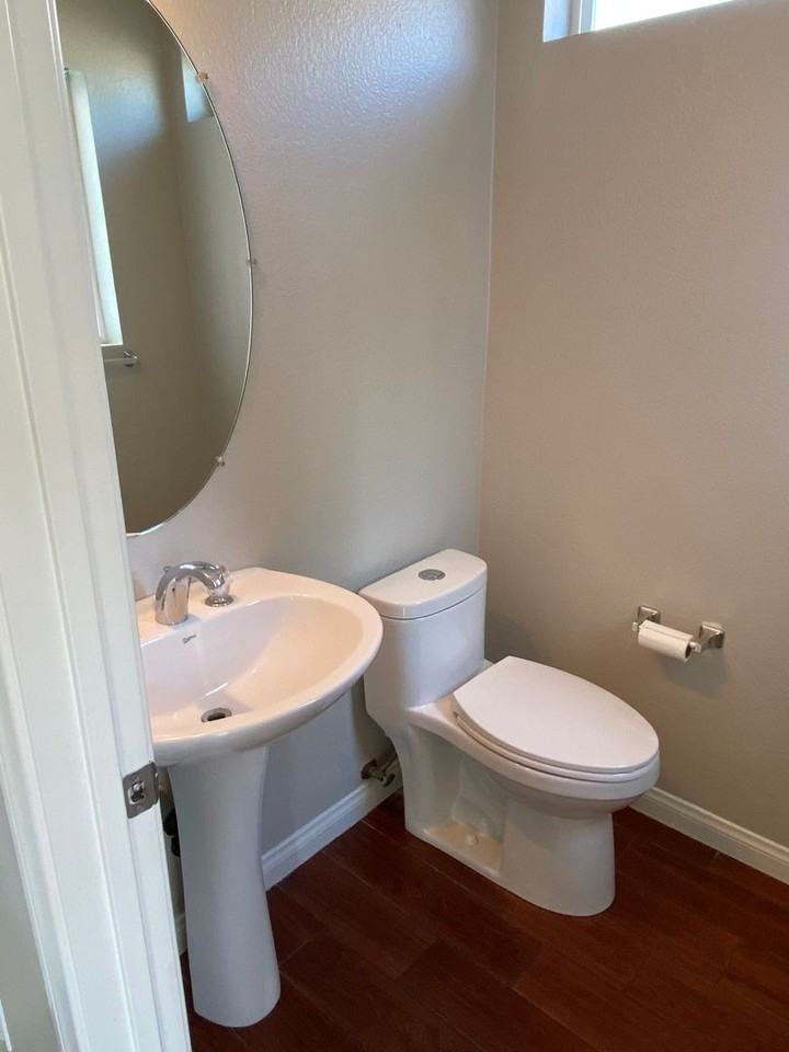 6370 Akins Ave - Photo 7 of 19