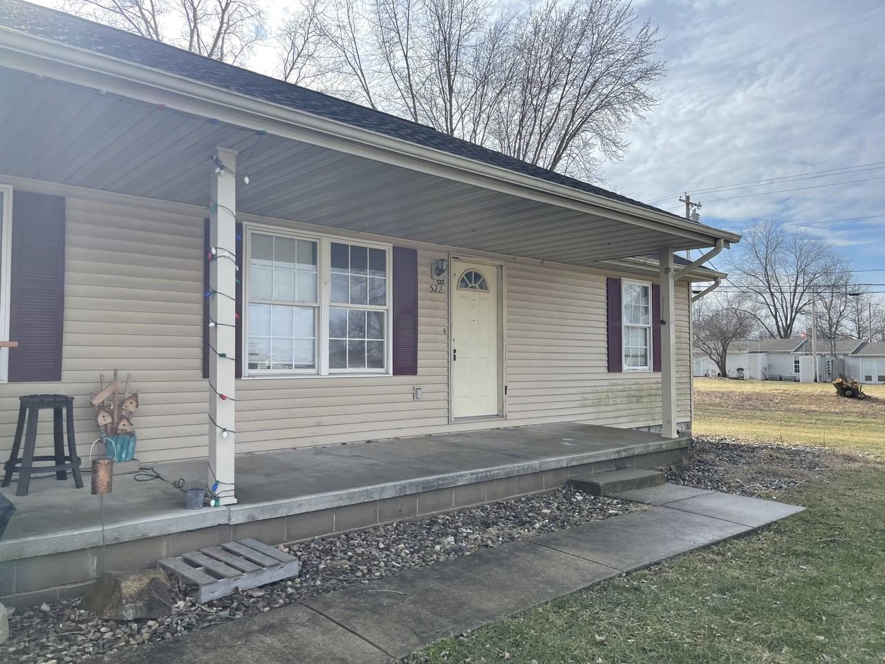 522 N Maple St - Photo 3 of 10