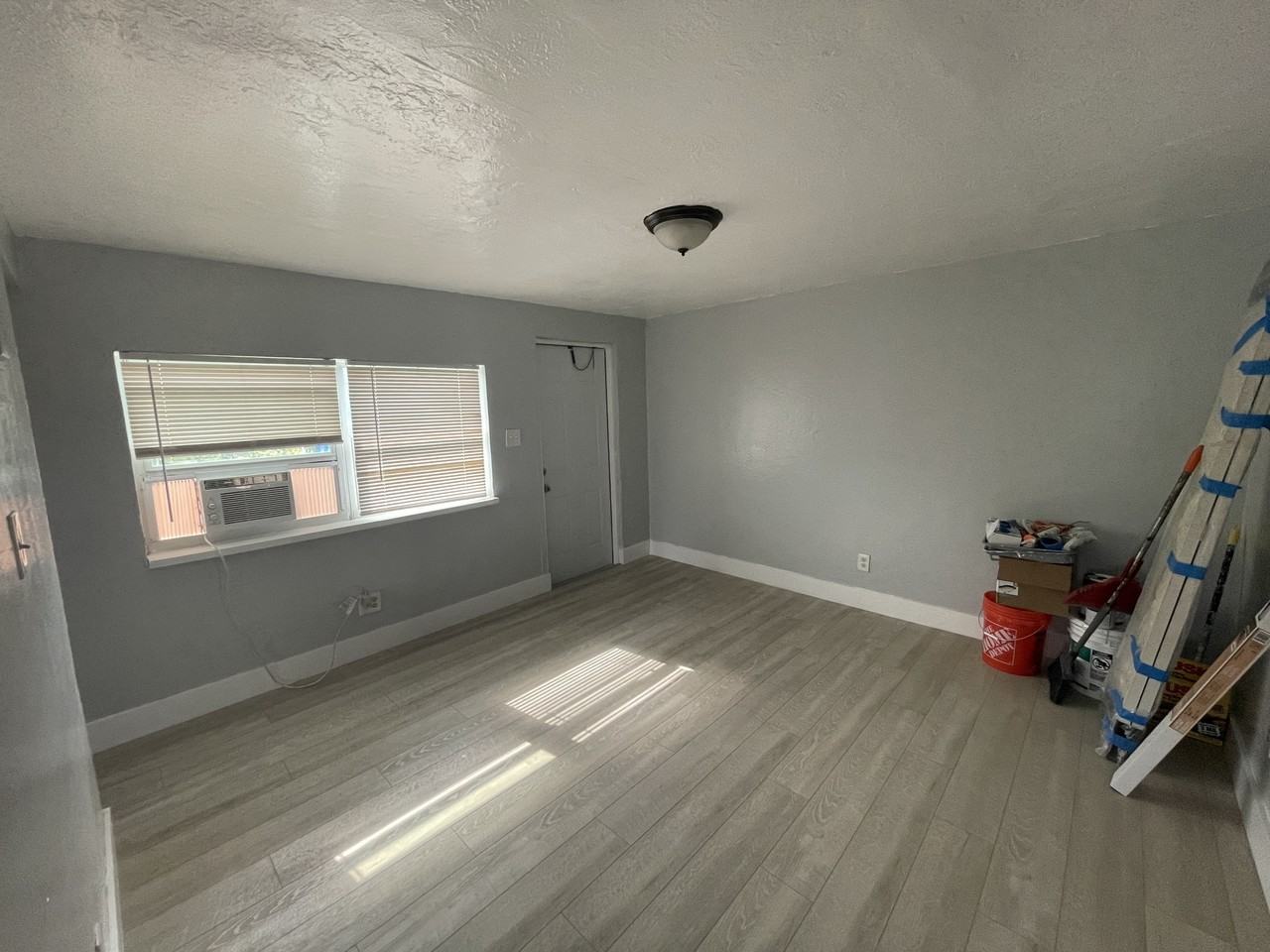 4017 Sw 24th St - Photo 2 of 20