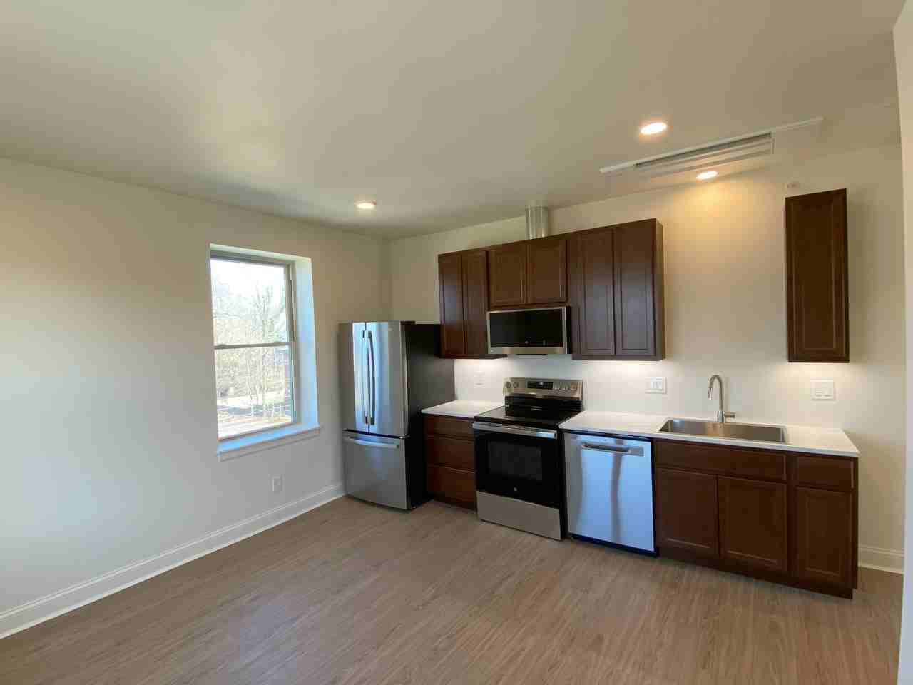 3244 Fairfield Ave #10 - Photo 2 of 14