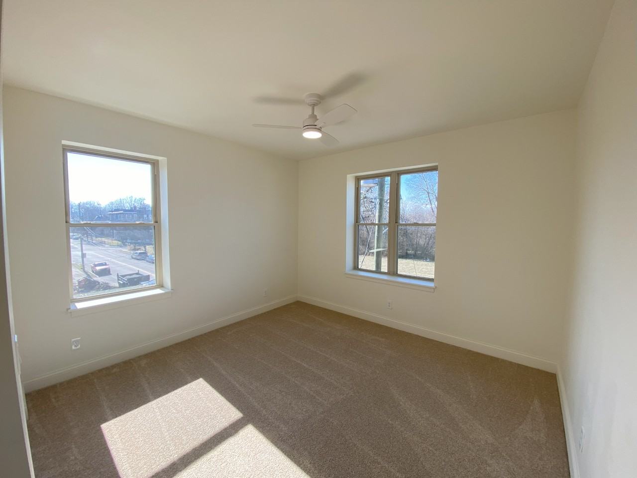 3244 Fairfield Ave #10 - Photo 3 of 14