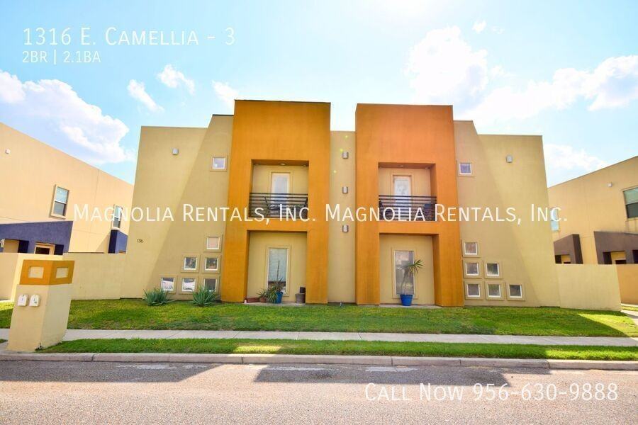 1316 E Camellia Ave #3