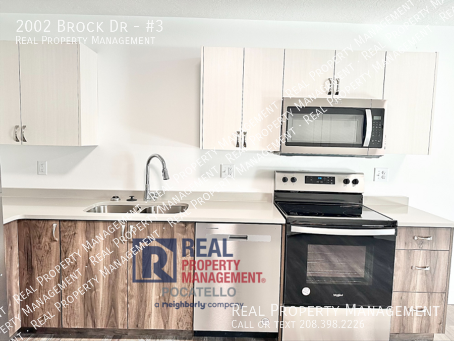 2002 Brock Dr #3 - Photo 3 of 16