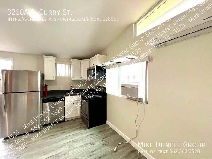 3210A E Curry St - Photo 3 of 8