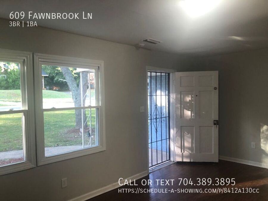 609 Fawnbrook Ln - Photo 5 of 20