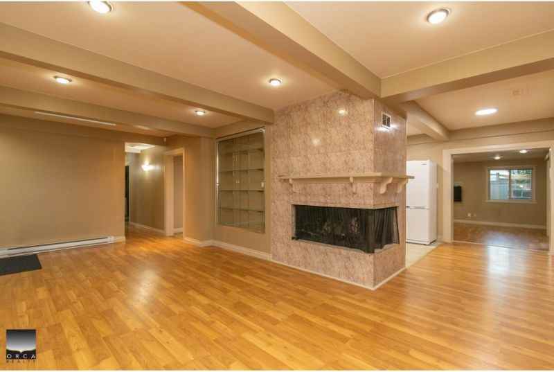 1305 Ridgewood Dr - Photo 2 of 50