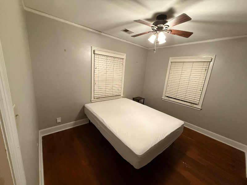 2766 Union Ave - Photo 7 of 11