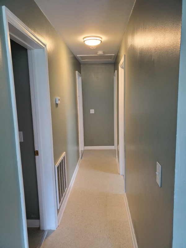 219 Kentucky Avenue - Photo 7 of 17